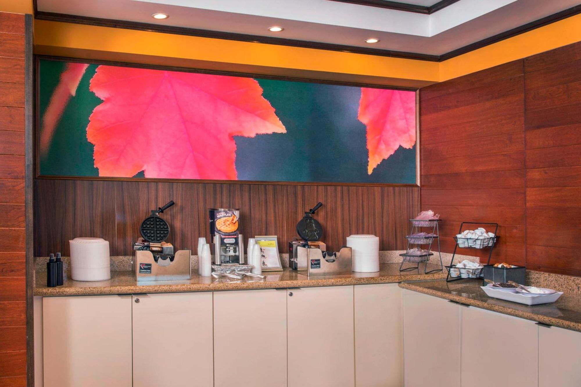 Fairfield Inn & Suites By Marriott Williamsburg Restauracja zdjęcie