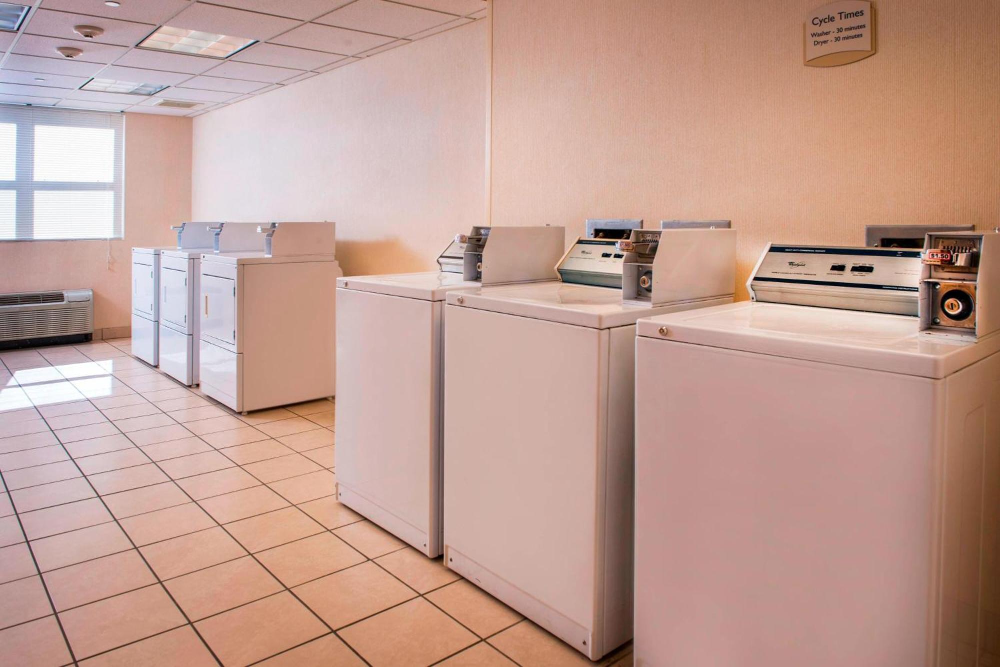 Fairfield Inn & Suites By Marriott Williamsburg Udogodnienia zdjęcie